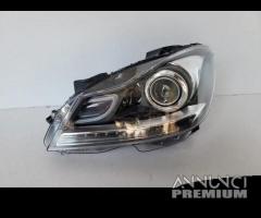 MERCEDES C W204 FARO ILS - SINISTRO 12619