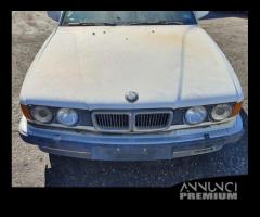 BMW serie 750 iL V12 modello E32 per ricambi (2a) - 1