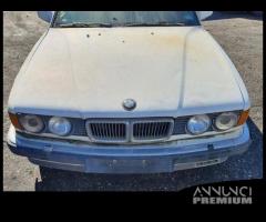 BMW serie 750 iL V12 modello E32 per ricambi (2a) - 3