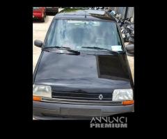 Renault 5 cilindrata 1.1 Coup de Coeur per ricambi