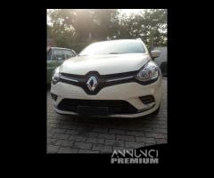 Renault Clio IV 1.5 dci anno 2017 per ricambi (2a)