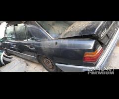 Mercedes 200E w124 per ricambi (2a)