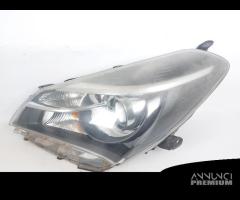 811700DA40 FANALE ANTERIORE SX TOYOTA YARIS III RE