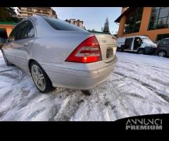 PARAURTI POSTERIORE MERCEDES CLASSE C W203 2004