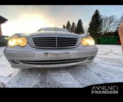 PARAURTI ANTERIORE MERCEDES CLASSE C W203 2004