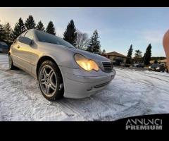 PARAURTI ANTERIORE MERCEDES CLASSE C W203 2004