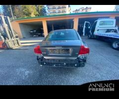 RICAMBI PER VOLVO V50 2.4 D5 ANNO 2003