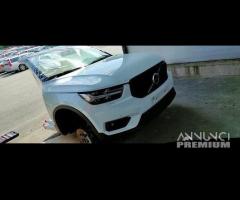 Muso musata frontale completo VOLVO XC40 2019-2020 - 1