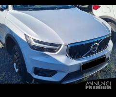 VOLVO XC40 Muso musata frontale completo 729