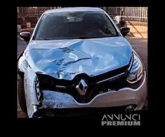 Ricambi misti originali Renault Clio