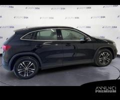 Mercedes-Benz GLA GLA-H247 2023 180 d Advance...