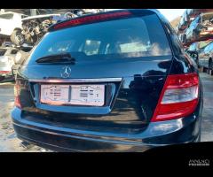 Ricambi usati per Mercedes W204 C220 CDI SW