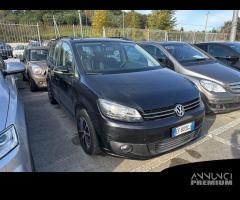 Volkswagen Touran II 2010 Benzina 1.2 tsi Tre... - 3