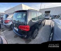 Volkswagen Touran II 2010 Benzina 1.2 tsi Tre... - 5