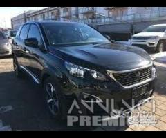 Disponibili ricambi Peugeot 3008 2017 - 1