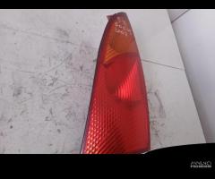 STOP FANALE POSTERIORE SINISTRO FORD Focus Berlina - 3