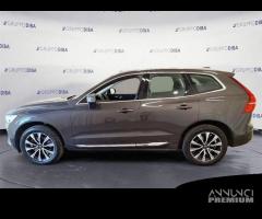 Volvo XC60 II 2022 2.0 b4 Plus Dark awd auto - 8