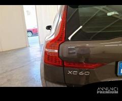 Volvo XC60 II 2022 2.0 b4 Plus Dark awd auto - 10