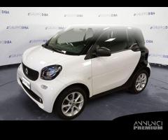 smart fortwo Smart III 2015 Benzina 1.0 Young... - 1