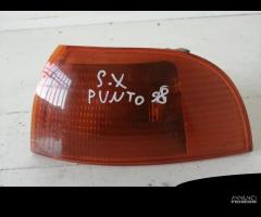 STOP FANALE POSTERIORE SINISTRO FIAT Punto Berlina - 1