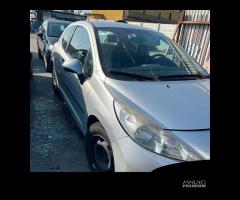 RICAMBI PEUGEOT 207 ANNO 2010  COD. MOT. 8FP