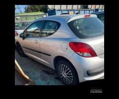 RICAMBI PEUGEOT 207 ANNO 2010  COD. MOT. 8FP