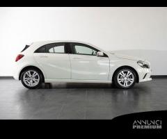 Mercedes-Benz Classe A A 180 d Sport - 13