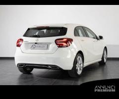 Mercedes-Benz Classe A A 180 d Sport - 23