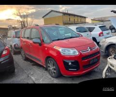 Musata citroen c3 picasso paraurti cofano fari