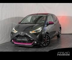 Toyota Aygo Connect 1.0 VVT-i 72 CV 5 porte x...