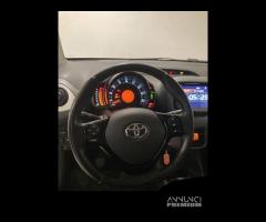 Toyota Aygo 1.0 VVT-i 72 CV 5 porte x-play - 11