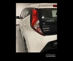 Toyota Aygo 1.0 VVT-i 72 CV 5 porte x-play - 21