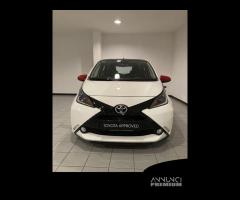 Toyota Aygo 1.0 VVT-i 69 CV 5 porte x-play - 4