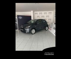 Toyota Aygo 1.0 VVT-i 69 CV 5 porte x-play MMT - 1