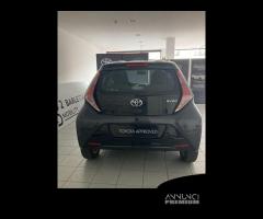 Toyota Aygo 1.0 VVT-i 69 CV 5 porte x-play MMT - 6