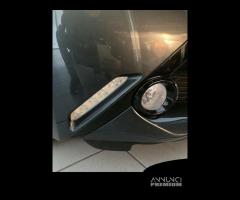 Toyota Aygo 1.0 VVT-i 69 CV 5 porte x-play MMT - 21