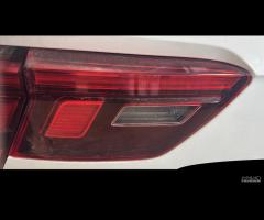 STOP INTERNO SX LED VOLKSWAGEN TIGUAN 2020