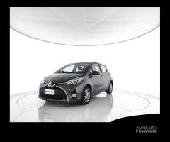 TOYOTA Yaris 1.D-4D 5 porte Lounge - 1