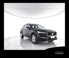 VOLVO XC60 B4 (d) AWD Geartronic Momentum Pro