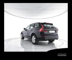 VOLVO XC60 B4 (d) AWD Geartronic Momentum Pro