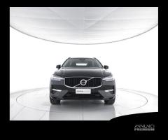 VOLVO XC60 B4 (d) AWD Geartronic Momentum Pro