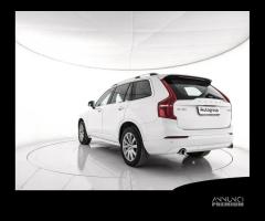 VOLVO XC90 D5 AWD Geartronic Momentum