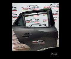 PEUGEOT 2008 anno 2021 PORTA POST DX DESTRA