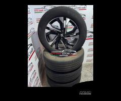 CERCHI E GOMME PEUGEOT 2008 215 60 17 DOT 0821