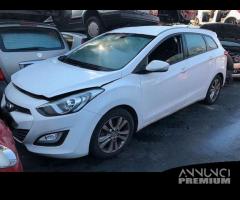 HYUNDAI I30 SW 2015