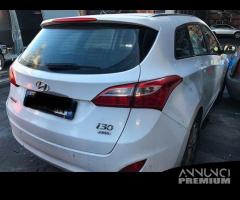 HYUNDAI I30 SW 2015