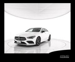 MERCEDES-BENZ CLA Automatic 4Matic Premium