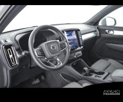 VOLVO XC40 2.0 b3 Core auto - 8