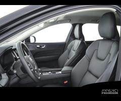 VOLVO XC60 B4 automatico Plus Dark - 9