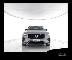 VOLVO XC60 B4 automatico Plus Dark